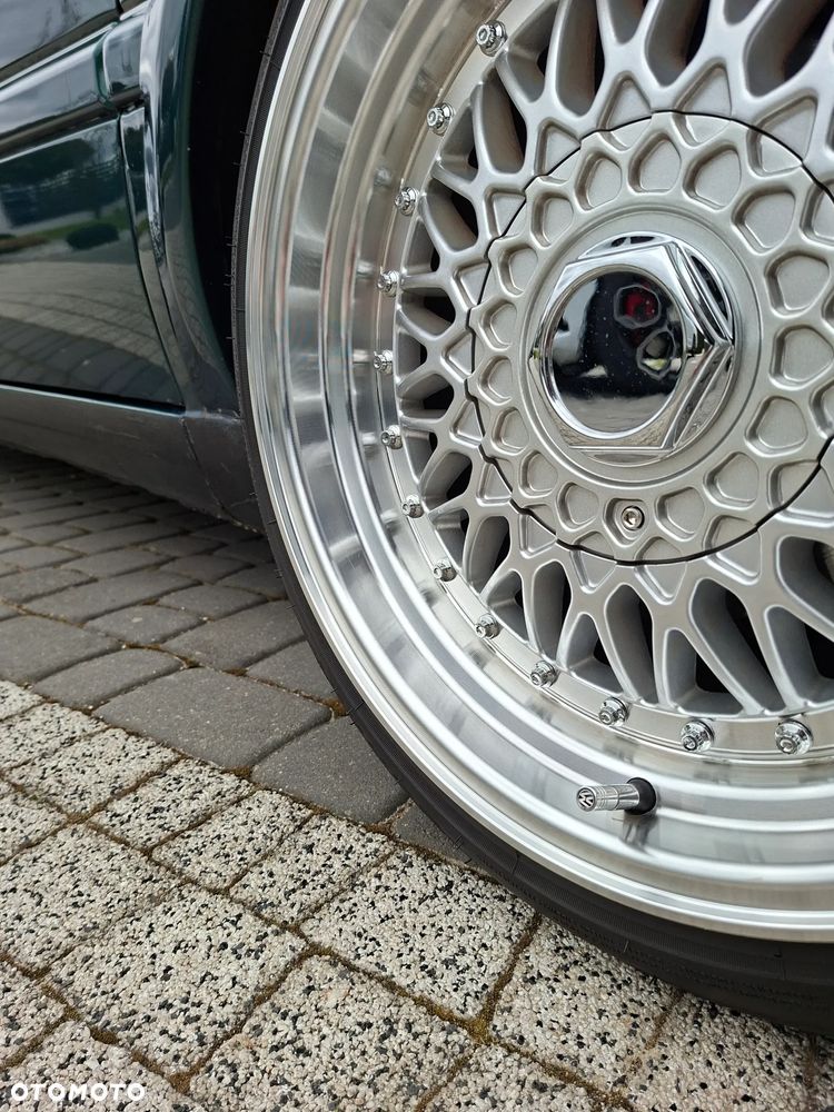 Volkswagen Golf - 13
