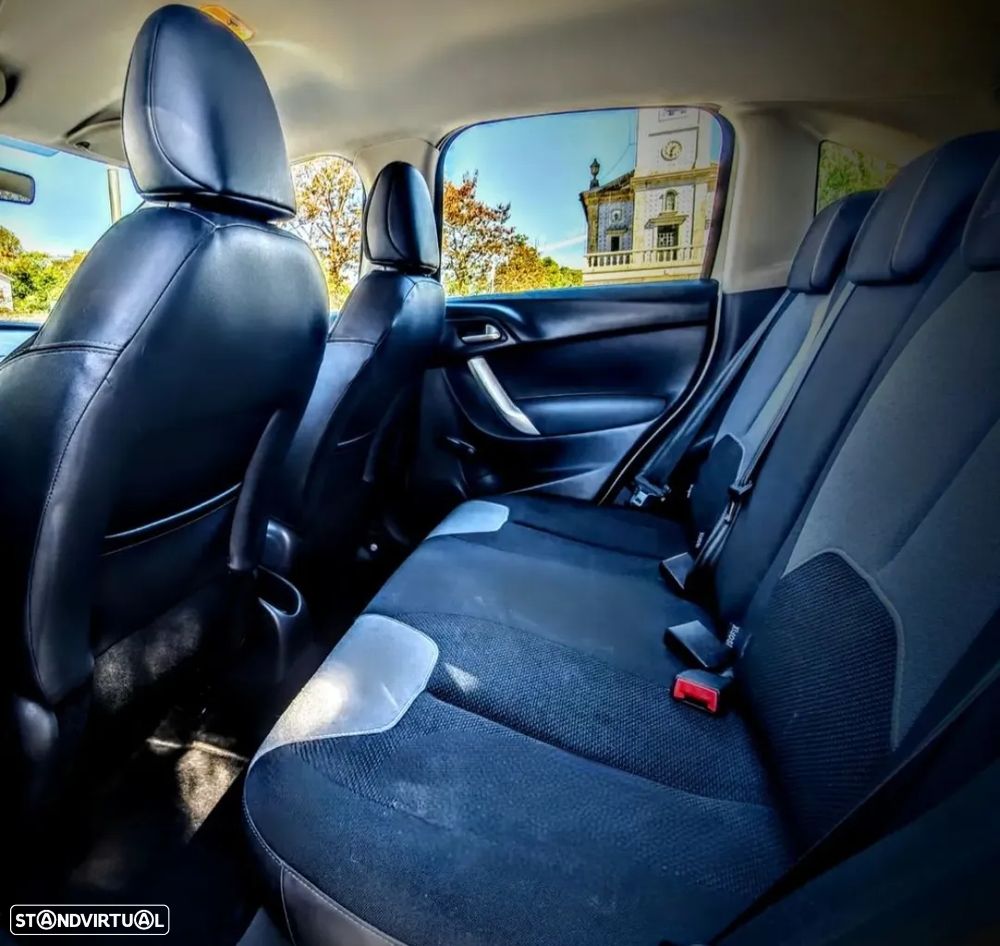 Citroën C3 1.4 HDi Exclusive Airdream - 7