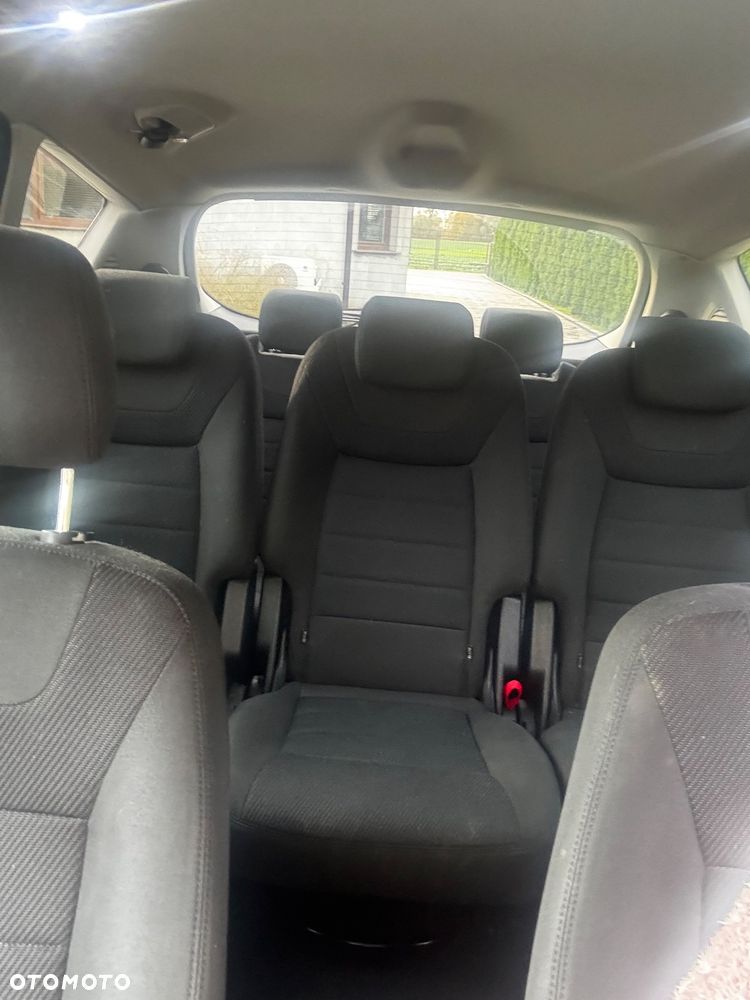 Ford S-Max - 9