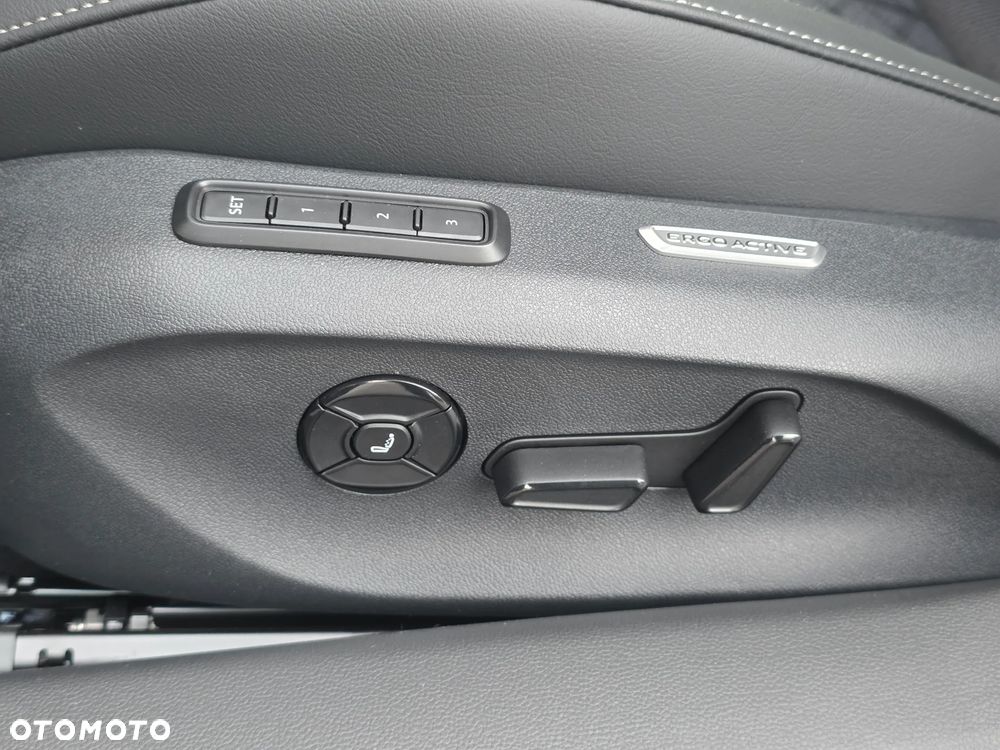 Volkswagen Passat - 27