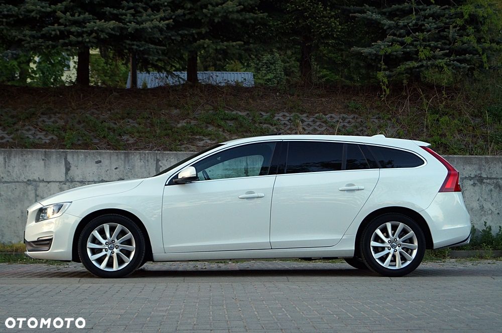 Volvo V60 D4 Edition Pro - 12