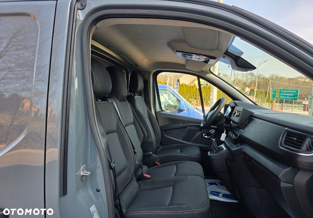 Renault Trafic - 23