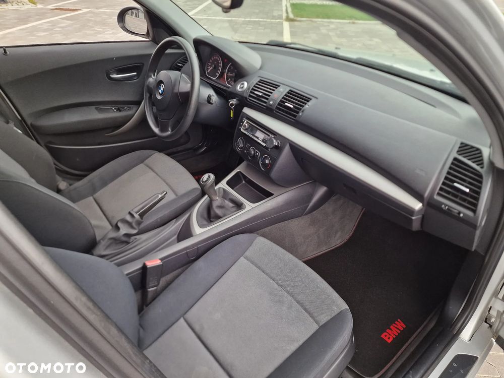 BMW Seria 1 116i - 4