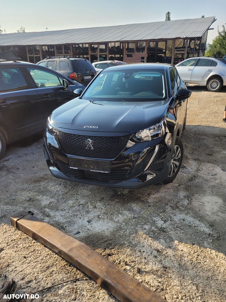 Dezmembrez Peugeot 2008 1.2l benzina - 5