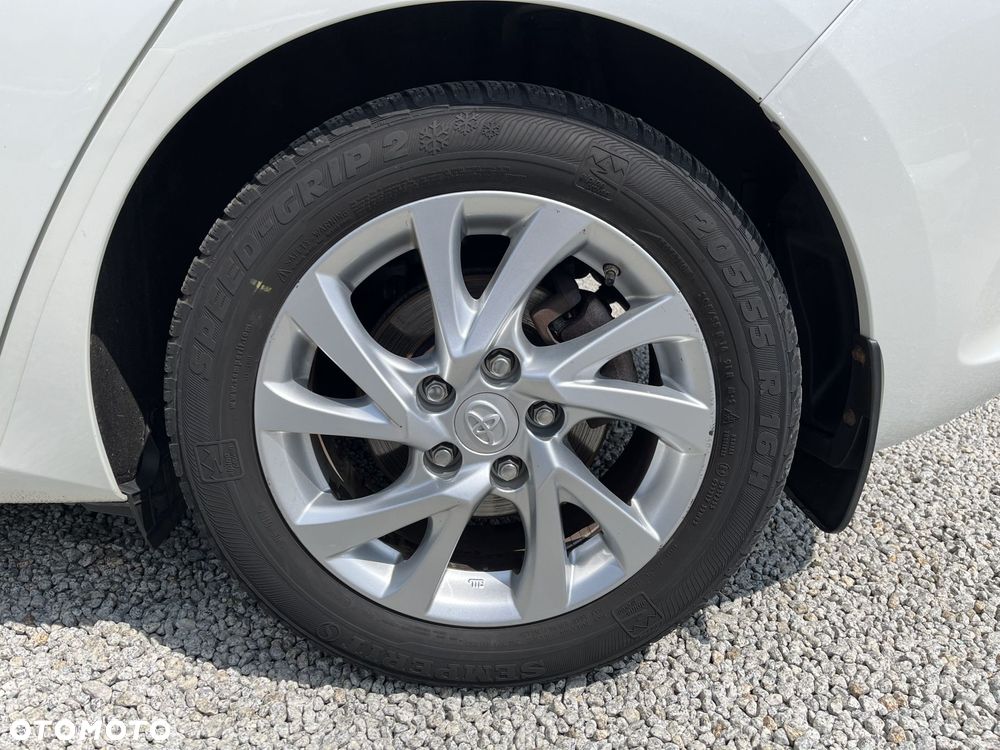 Toyota Auris - 20