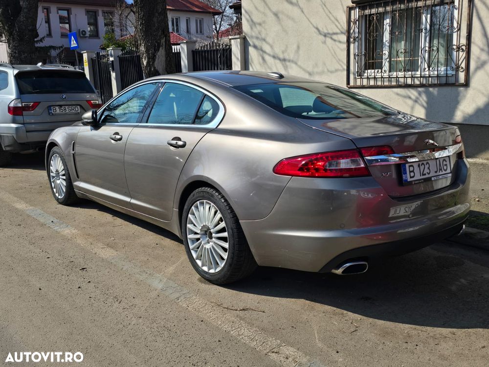 Jaguar XF 3.0 V6 Premium Luxury - 16