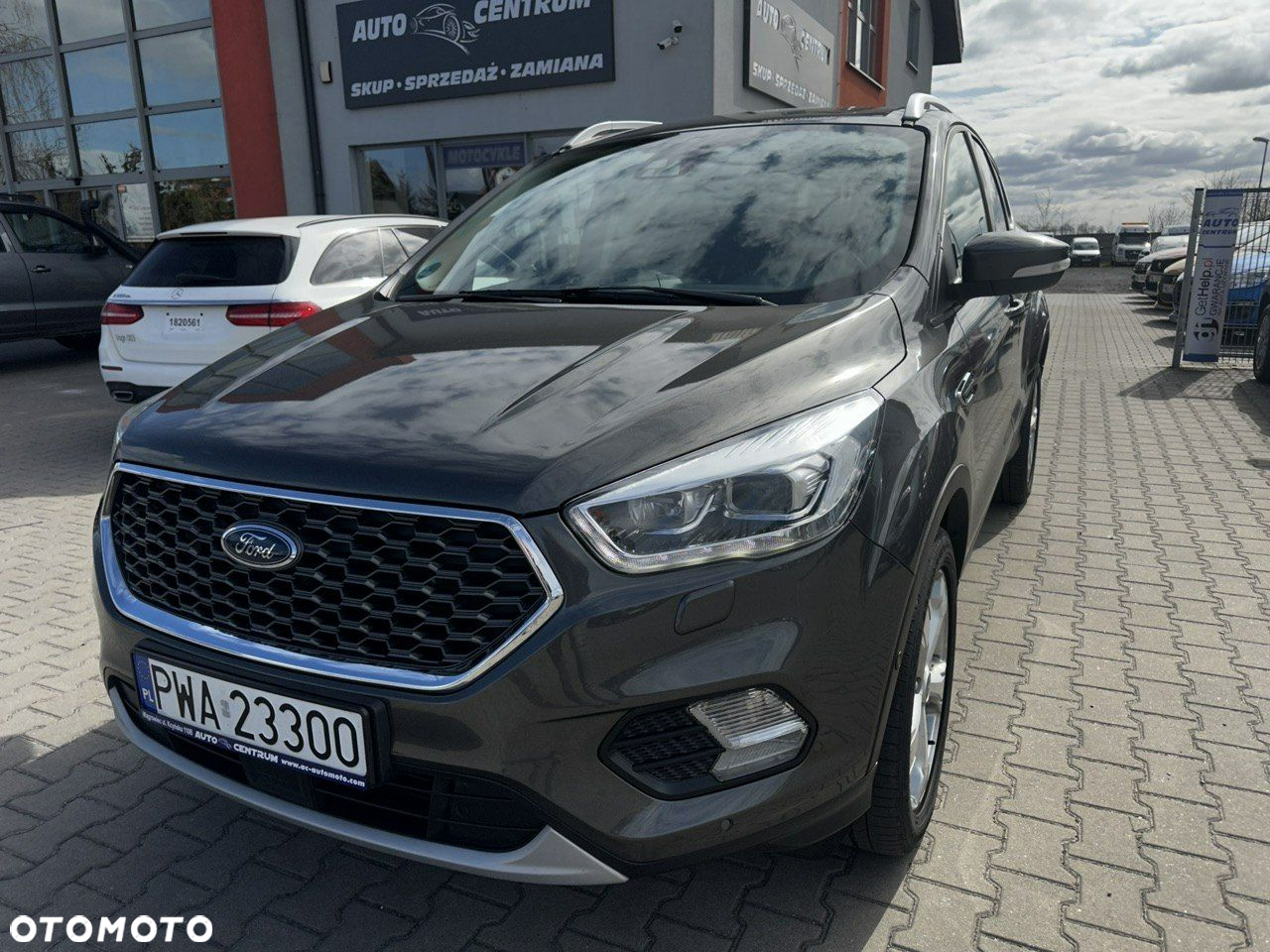 Ford Kuga 2.0 TDCi 4x4 Titanium - 4