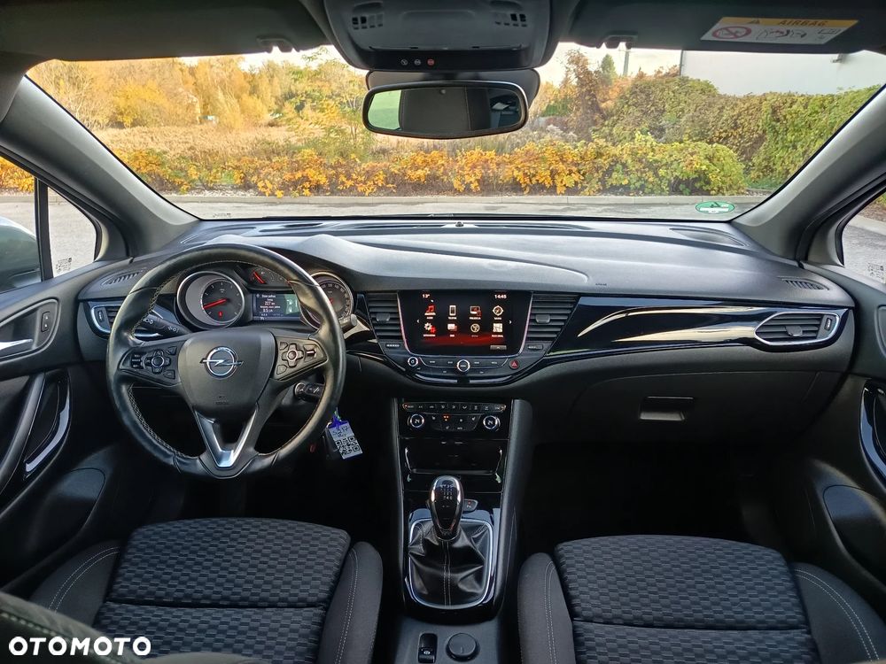 Opel Astra 1.4 T Elite - 17