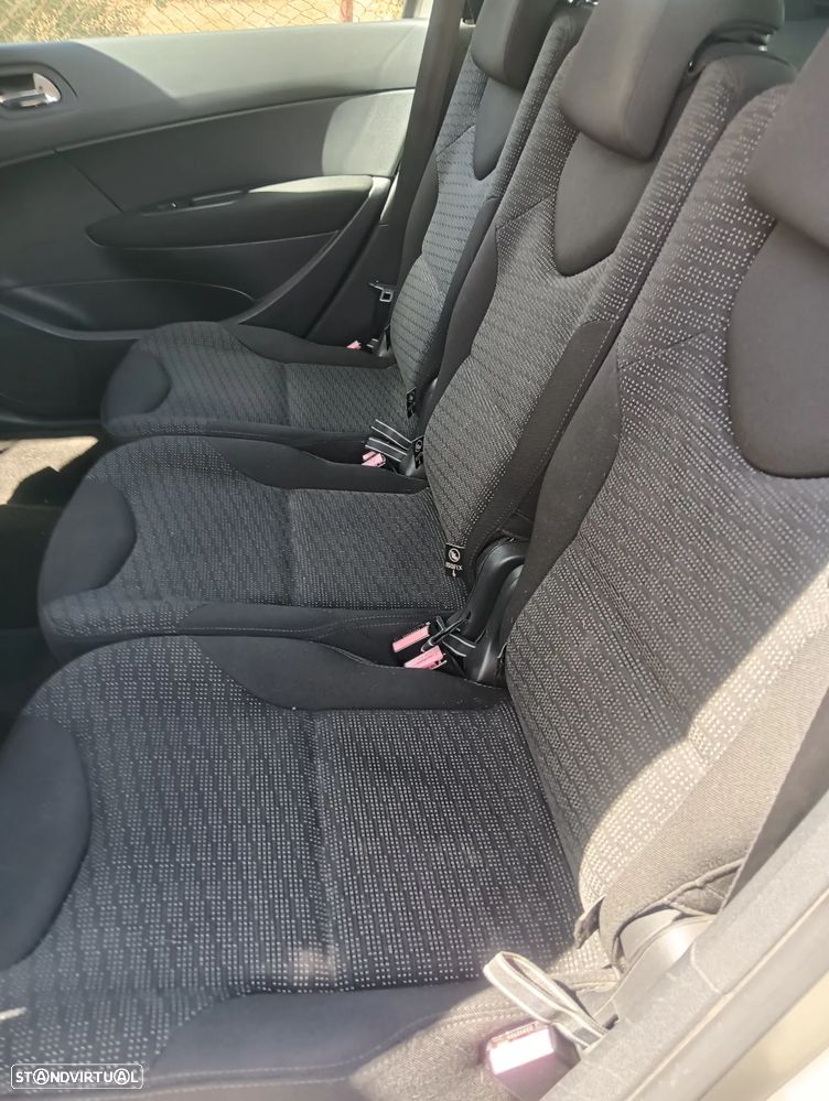 Peugeot 308 SW 1.6 HDi Executive CVM6 - 12