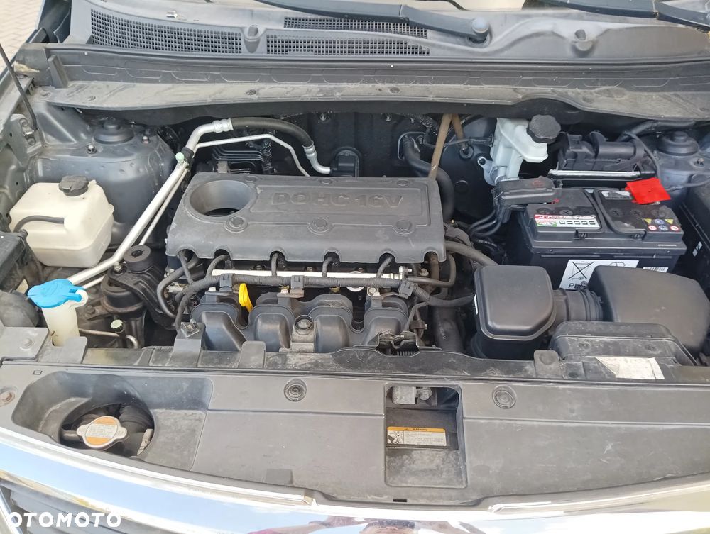 Kia Sportage 2.0 CVVT 2WD Spirit - 25
