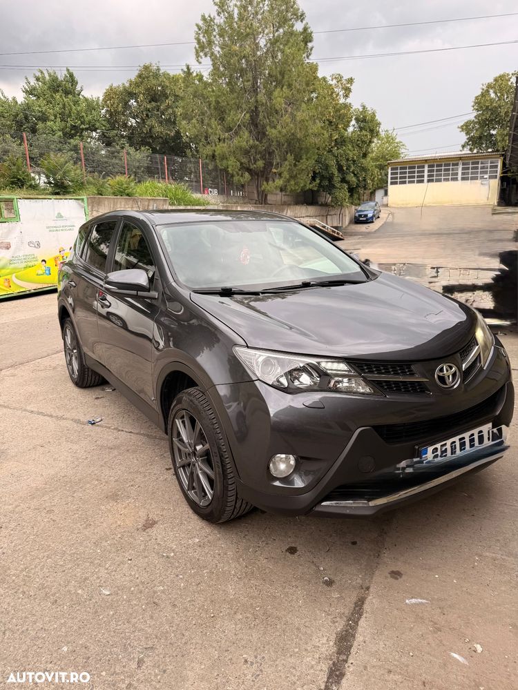 Toyota RAV4 2.2 D-4D Luxury - 4