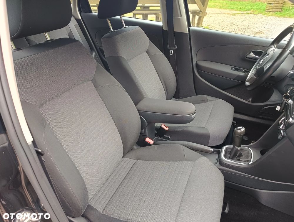 Volkswagen Polo 1.4 16V Trendline - 16