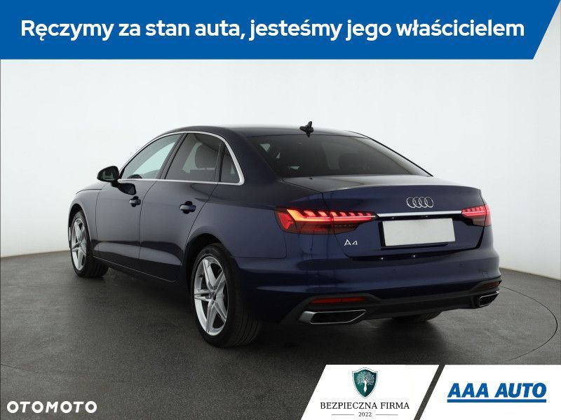 Audi A4 Limousine - 5