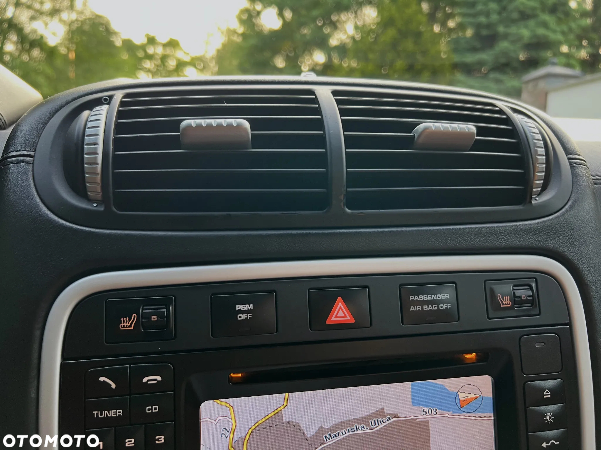 Porsche Cayenne - 21