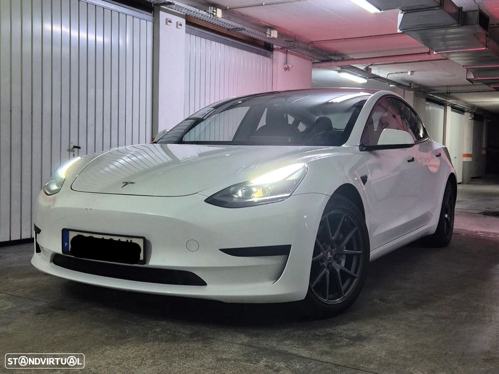Tesla Model 3 Standard Range Plus RWD - 1
