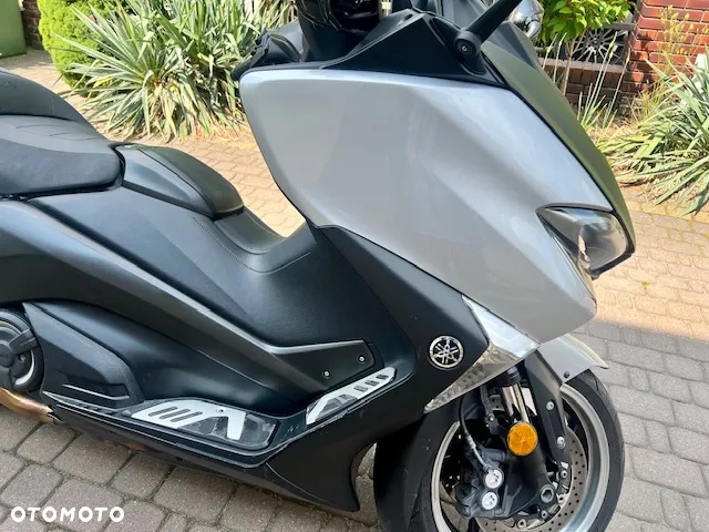 Yamaha Tmax - 6