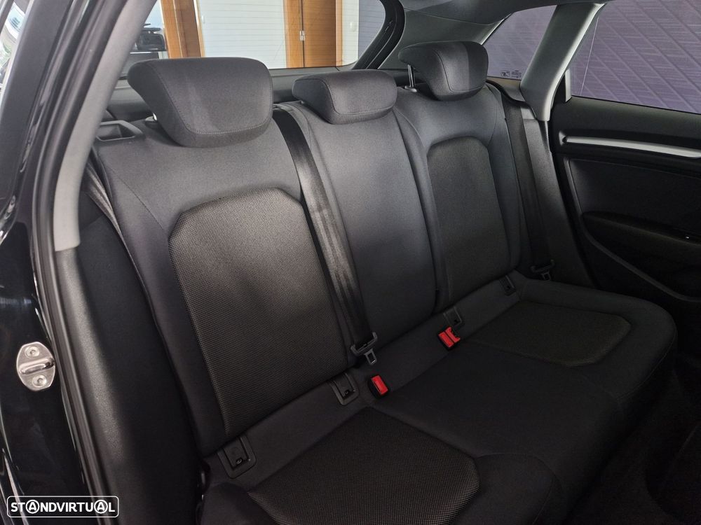 Audi A3 Sportback 1.0 TFSI - 12