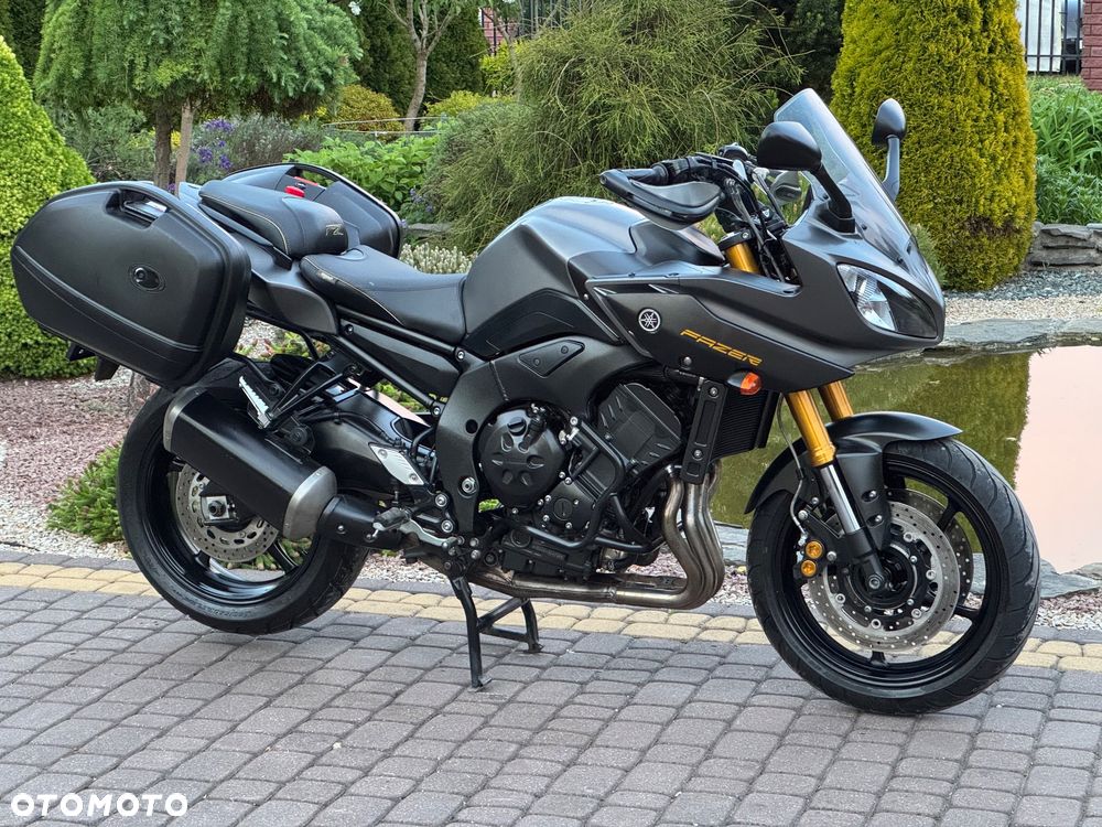 Yamaha FZ8 - 1