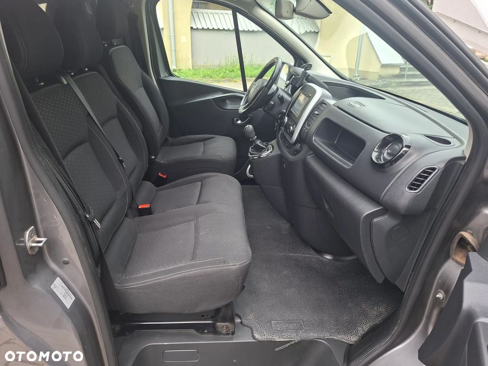 Opel Vivaro - 30