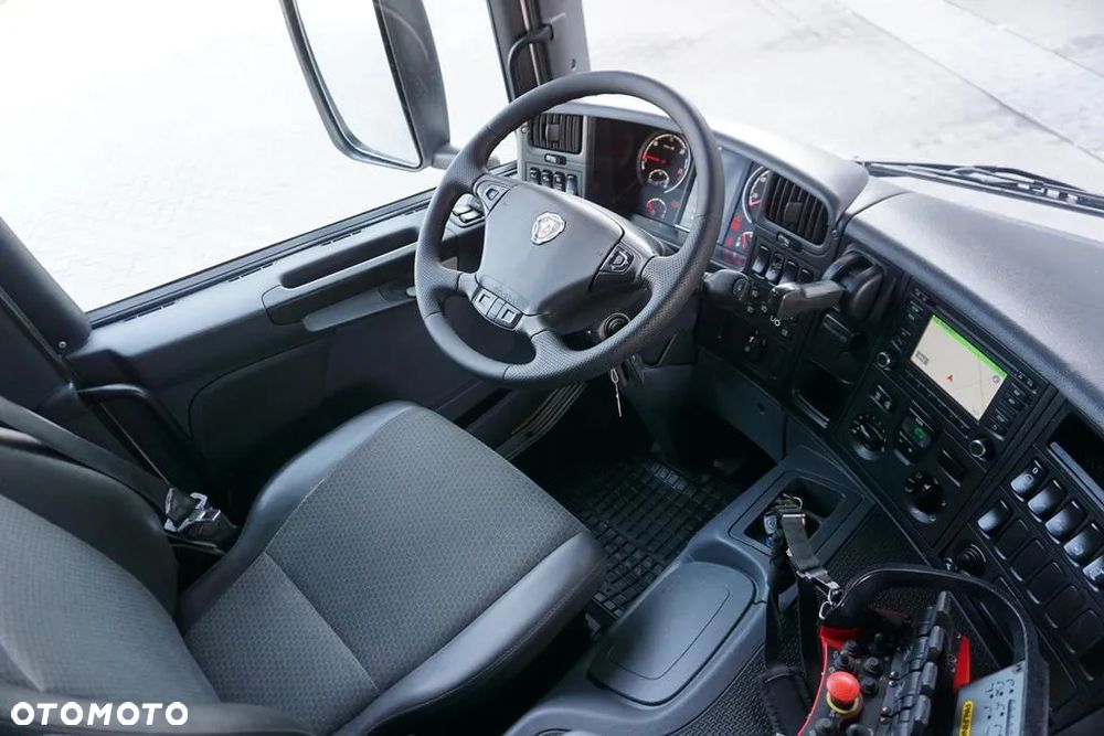 Scania / P 250 / ACC / SKRZYNIOWY + HDS + WINDA / PALFINGER PK 12 002 - EH B / WYSIĘG 10 M - 13