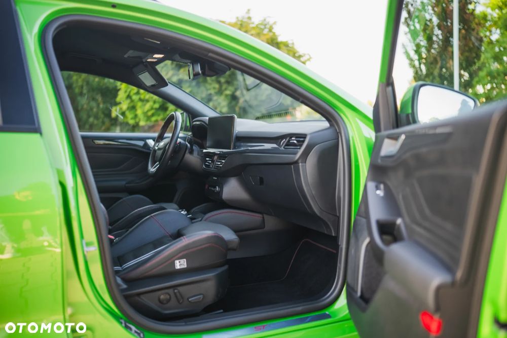 Ford Focus - 11