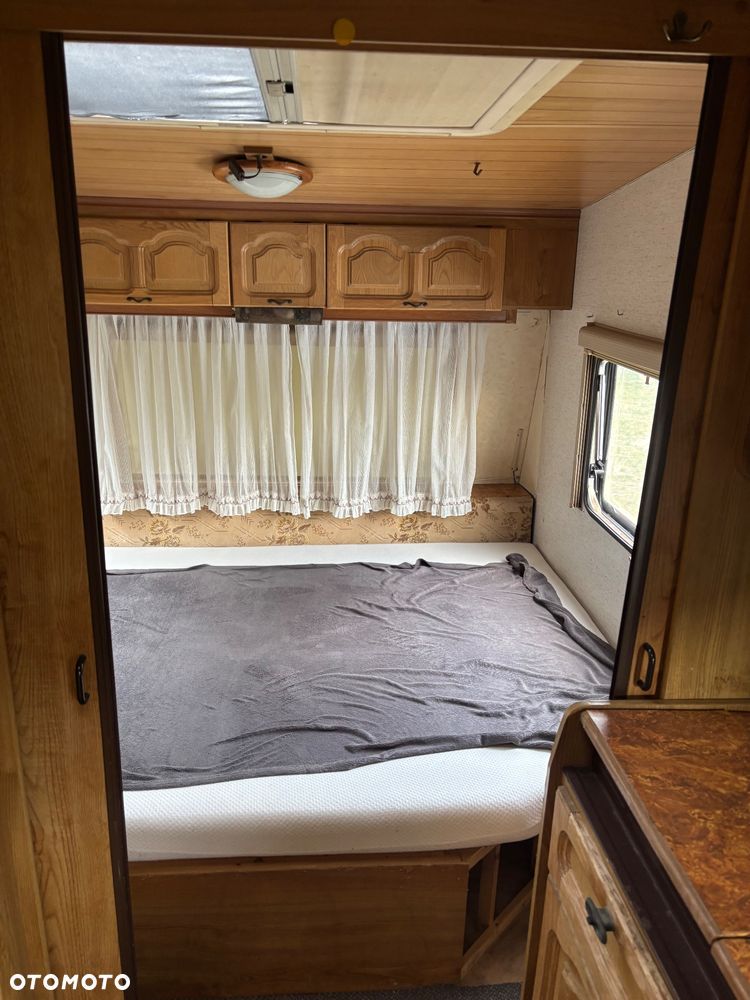 Burstner Lux 5403 - 16
