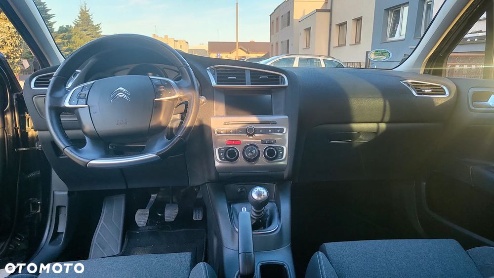 Citroën C4 1.2 PureTech Feel - 23