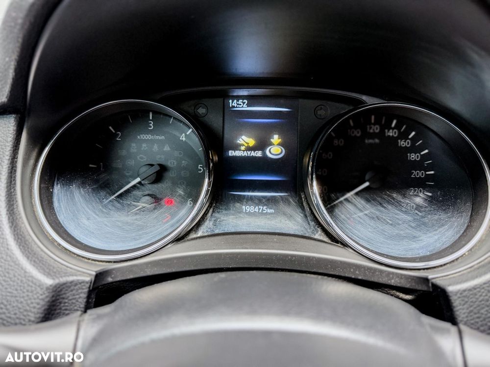 Nissan Qashqai 1.6 DCI TEKNA - 22