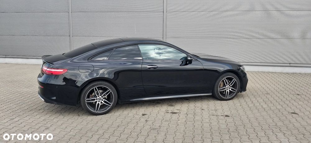 Mercedes-Benz Klasa E 220 d 4Matic 9G-TRONIC AMG Line - 12