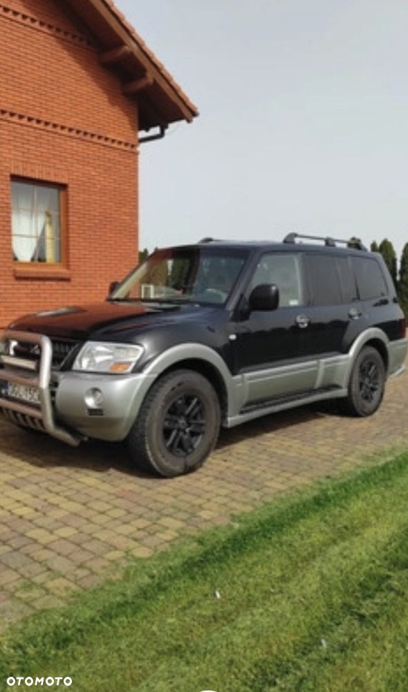 Mitsubishi Pajero - 3