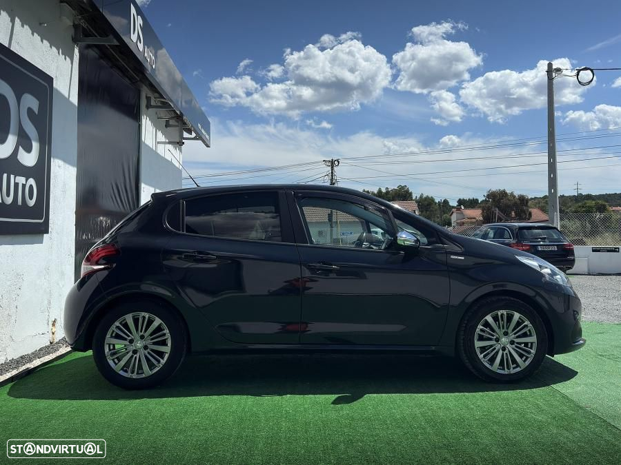 Peugeot 208 1.2 PureTech Style - 4