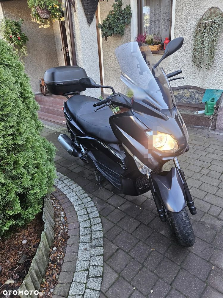Yamaha X-max - 8