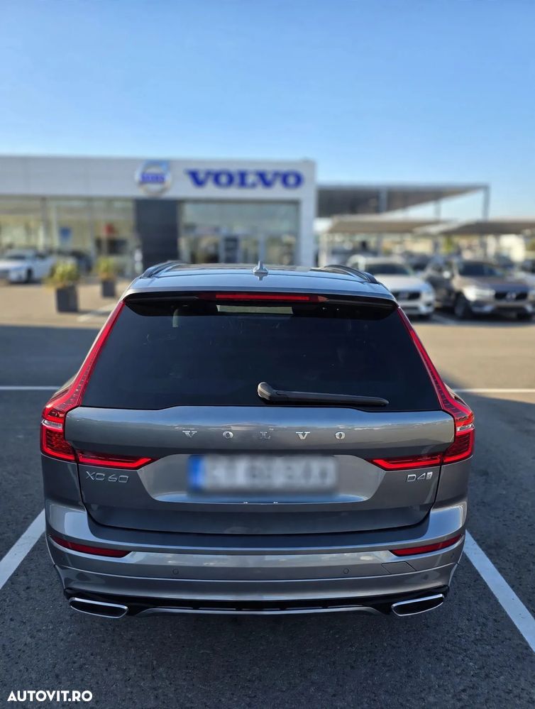Volvo XC 60 D4 R-Design - 2