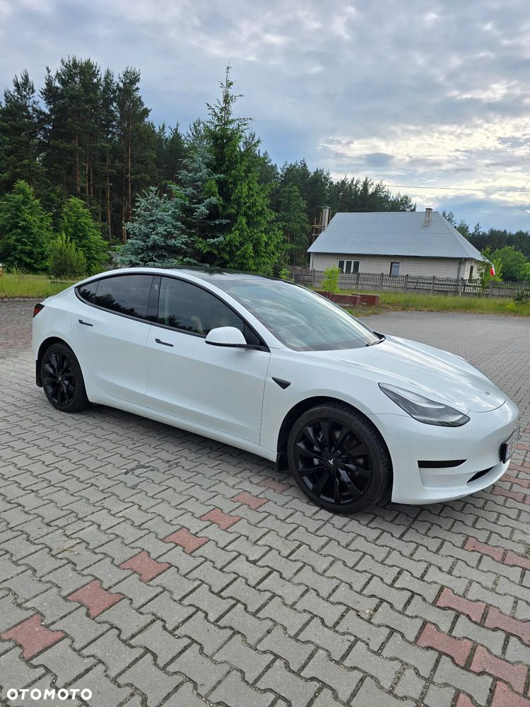 Tesla Model 3 Standard Reichweite Plus Hinterradantrieb - 21