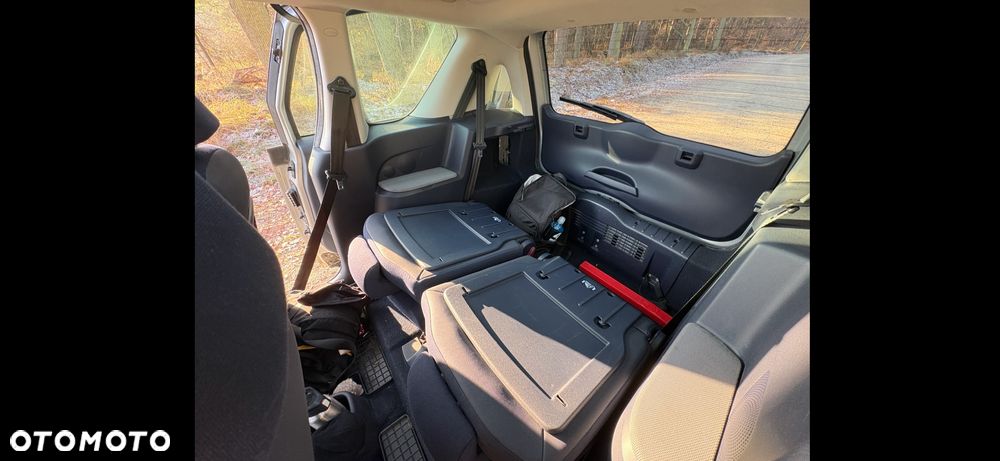 Peugeot 1007 1.6 Trendy 2-Tronic - 17