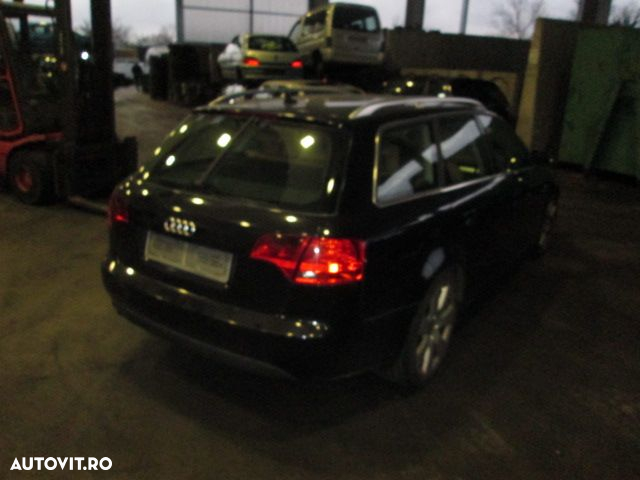 Dezmembrez Dezmembrez Audi A4 ,an ,2.0 TDI ,cod motor BLB - 4