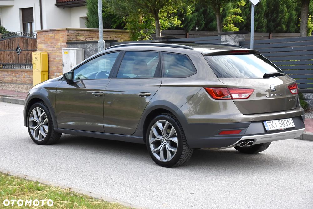 Seat Leon 2.0 TDI DPF Start&Stop DSG XCELLENCE - 7