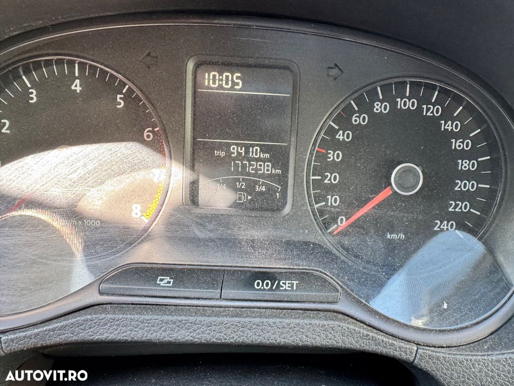Volkswagen Polo ver-1-6-tdi-cr-dpf-highline - 6
