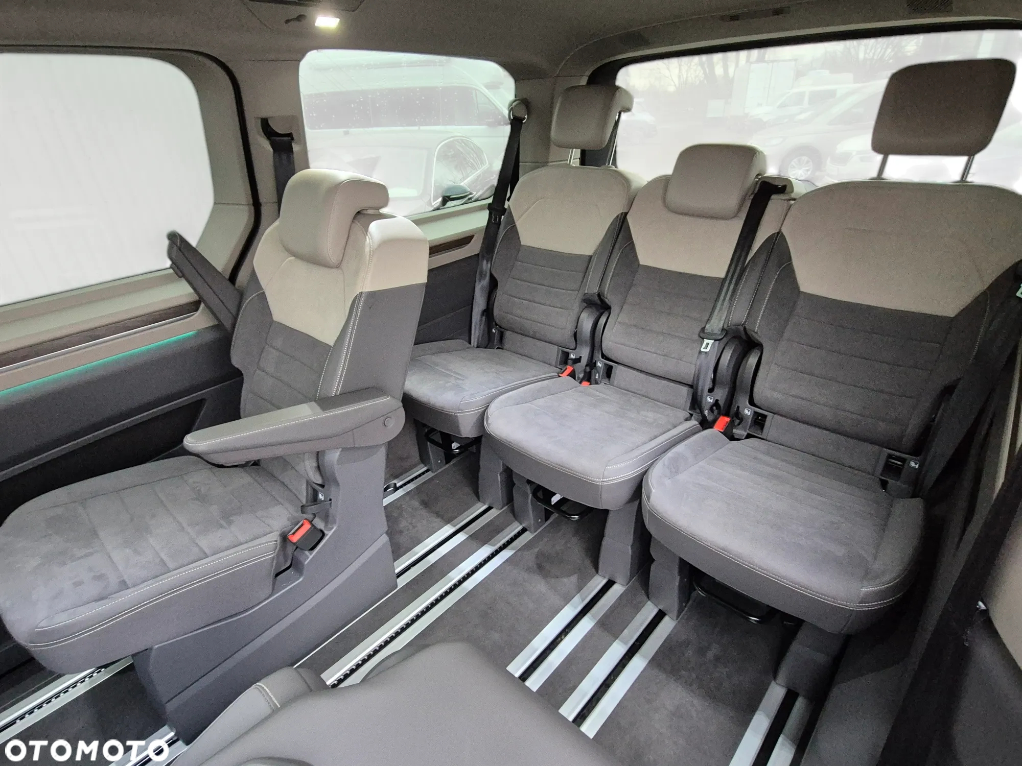 Volkswagen Multivan 2.0 TDI L2 Style DSG - 19