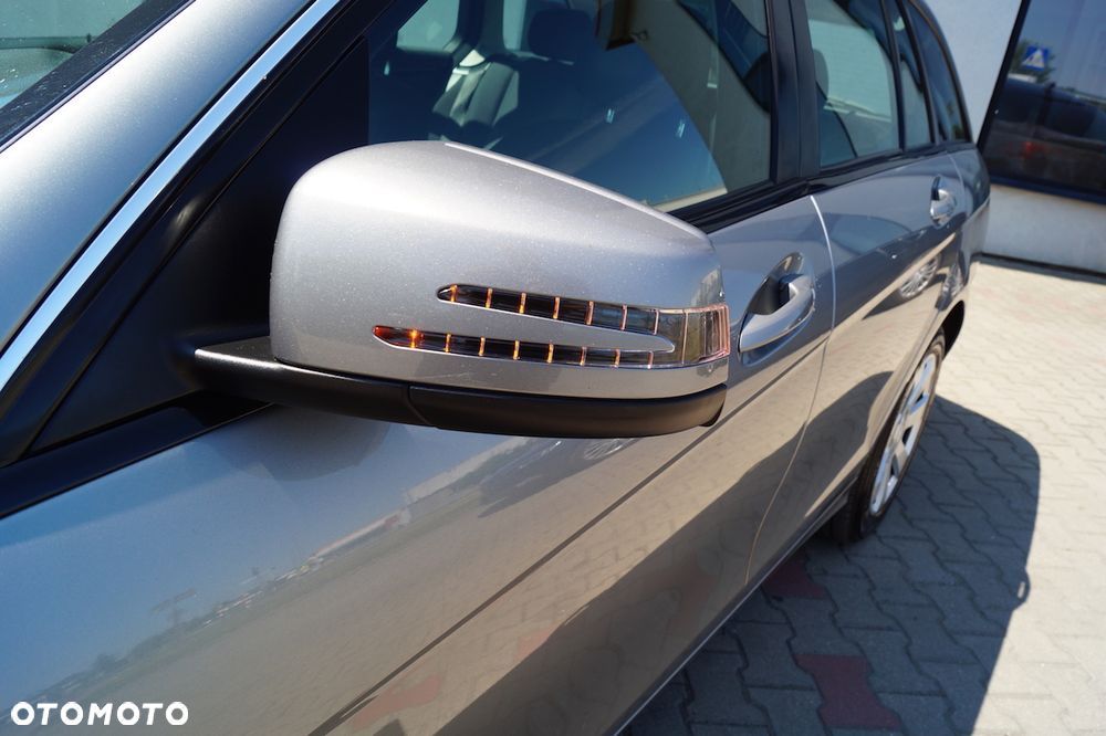 Mercedes-Benz Klasa C 220 CDI DPF Automatik Avantgarde - 22