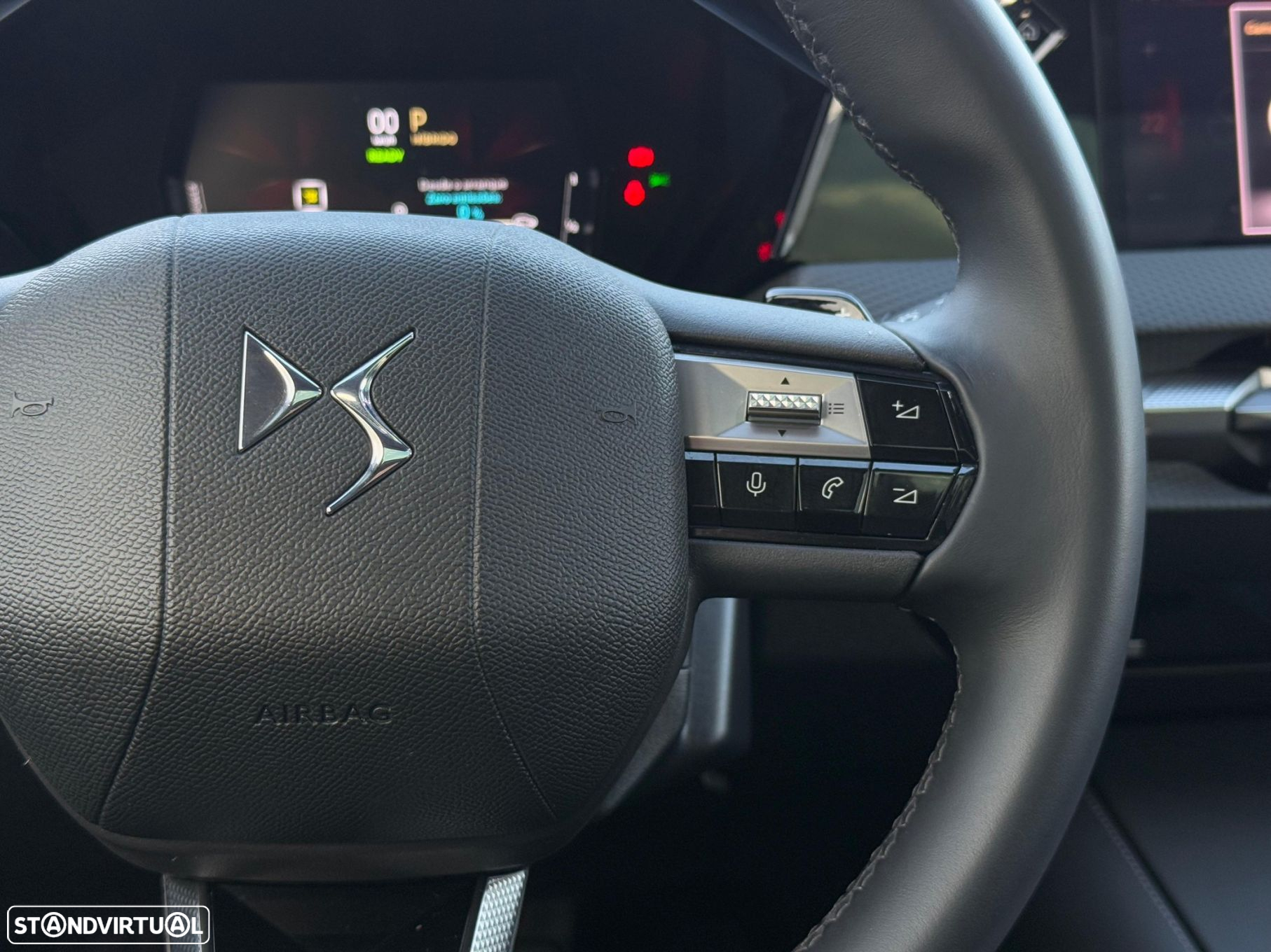 DS DS4 E-TENSE 225 ETOILE+Nappa - 12