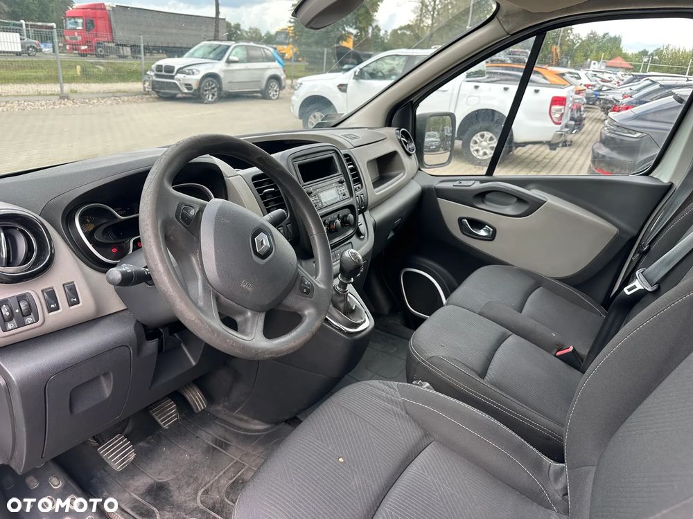 Renault Trafic - 11