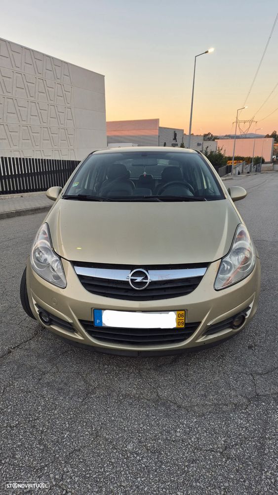 Opel Corsa 1.2 Cosmo - 2