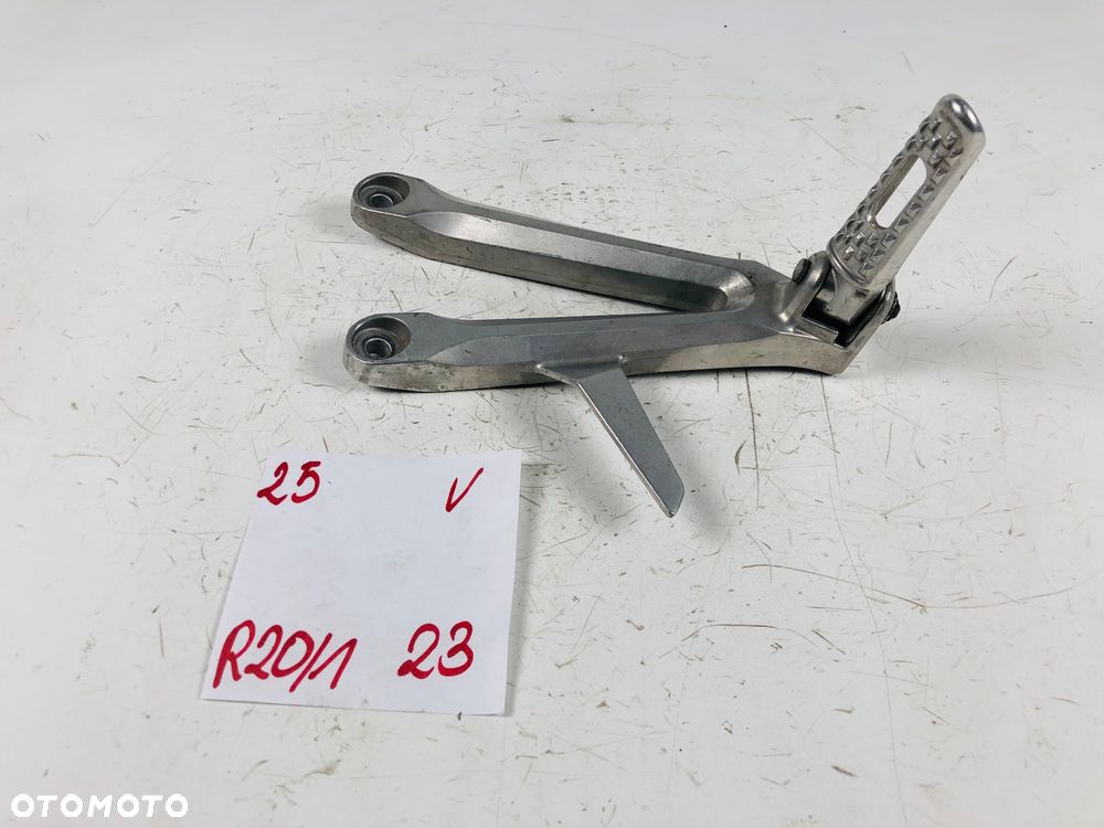 Honda CBR 600 RR PC37 05-06 prawy tył - 2