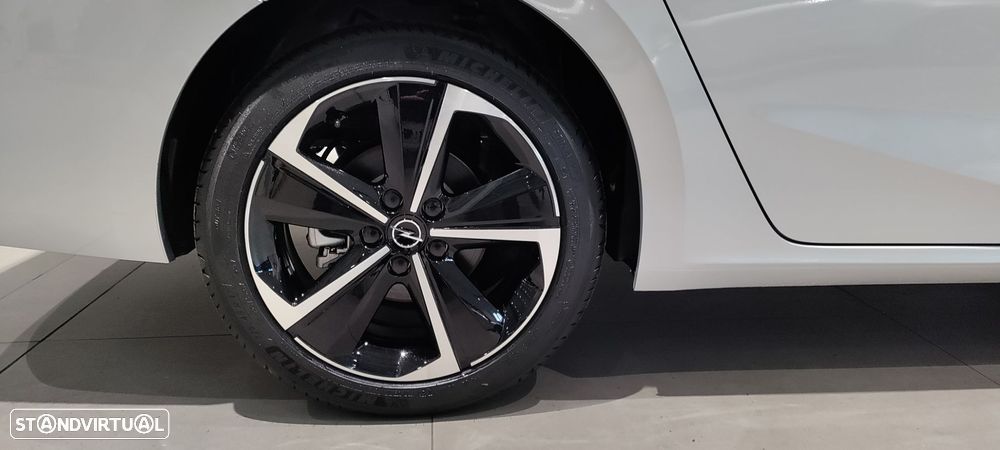 Opel Astra Sports Tourer 1.2 T GS - 21