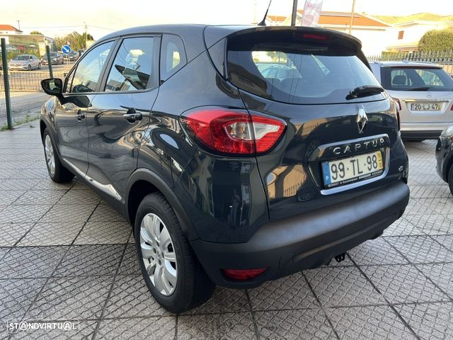 Renault Captur - 19