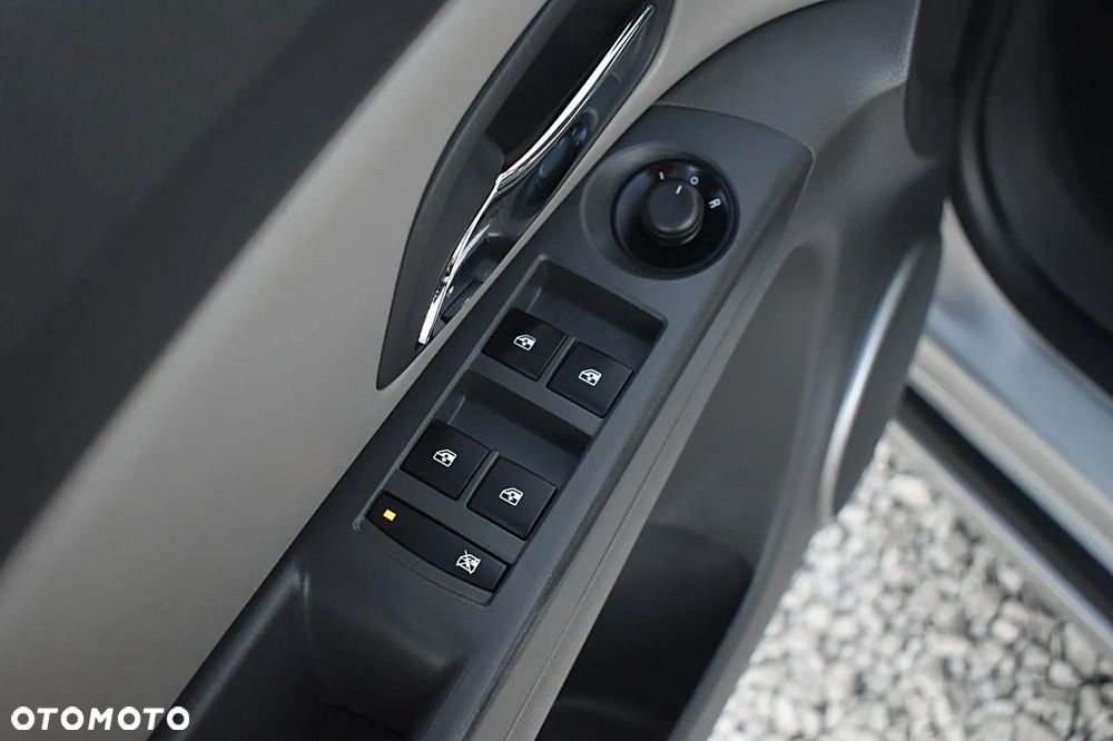 Chevrolet Cruze 1.8 LT - 27