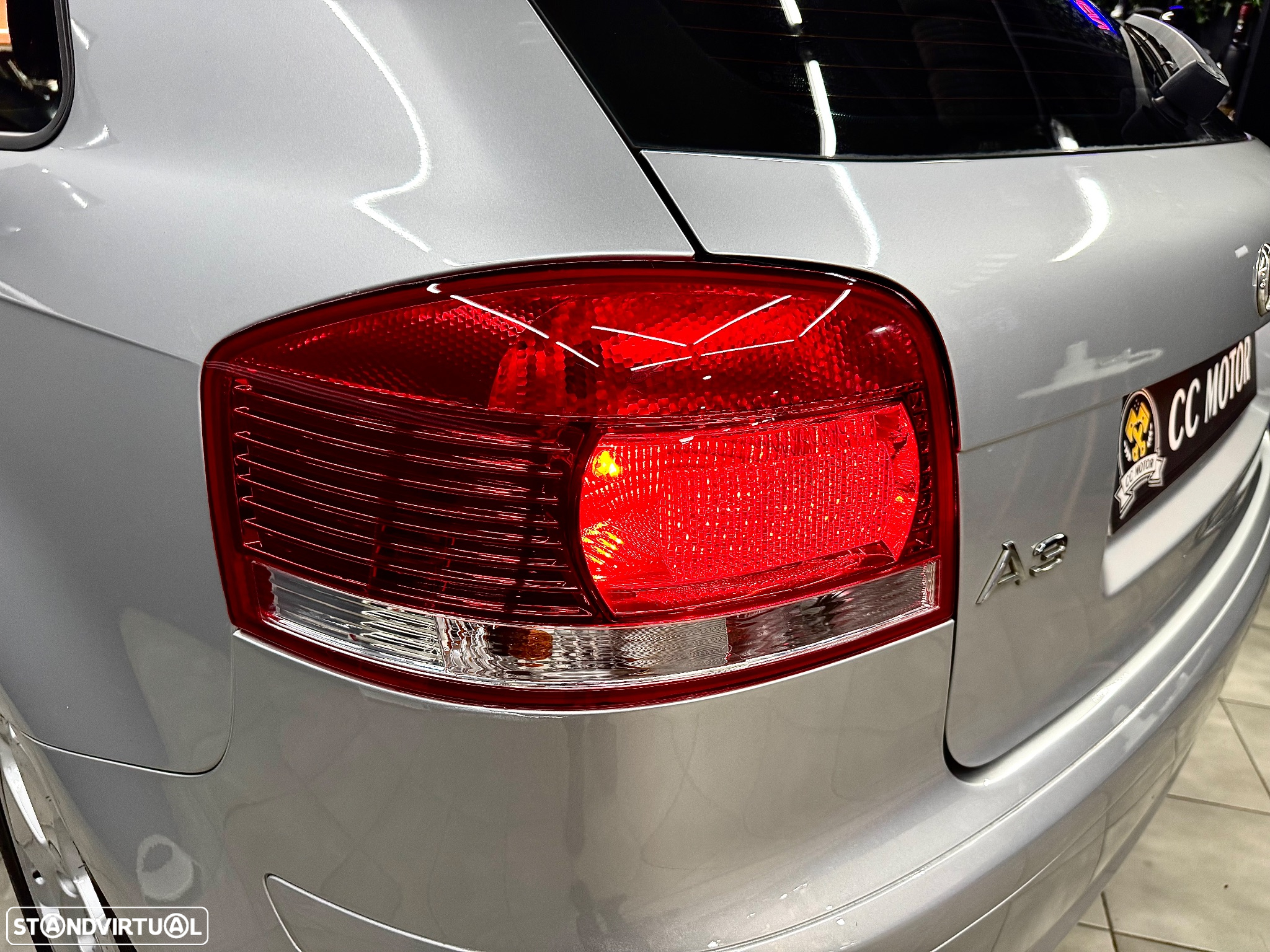 Audi A3 2.0 FSI Attraction - 5