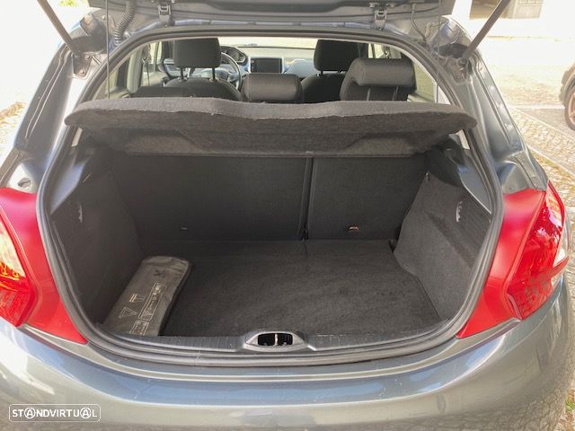 Peugeot 208 1.2 VTi SE Style - 12