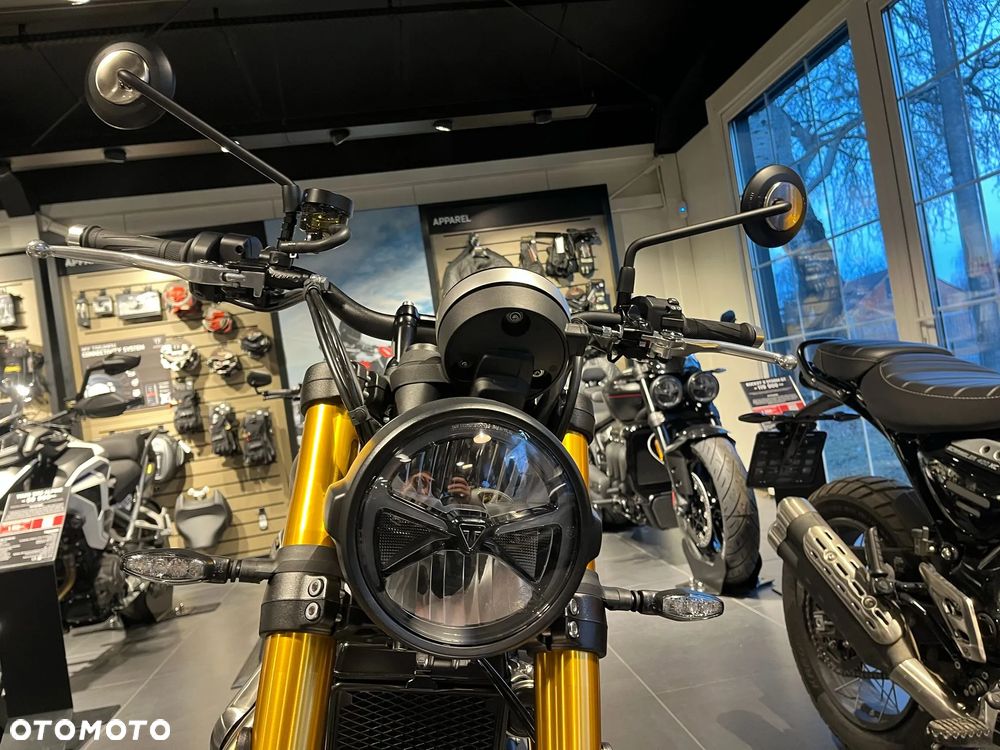 Triumph Bonneville - 5